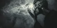 Illustration sombre et onirique représentant ce que la mort dévoile : un crâne spectral laissant échapper une énergie lumineuse, symbole de la conscience qui se détache du corps. Une vision artistique inspirée du principe Memento-mori.